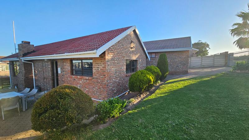 3 Bedroom Property for Sale in Dana Bay Western Cape